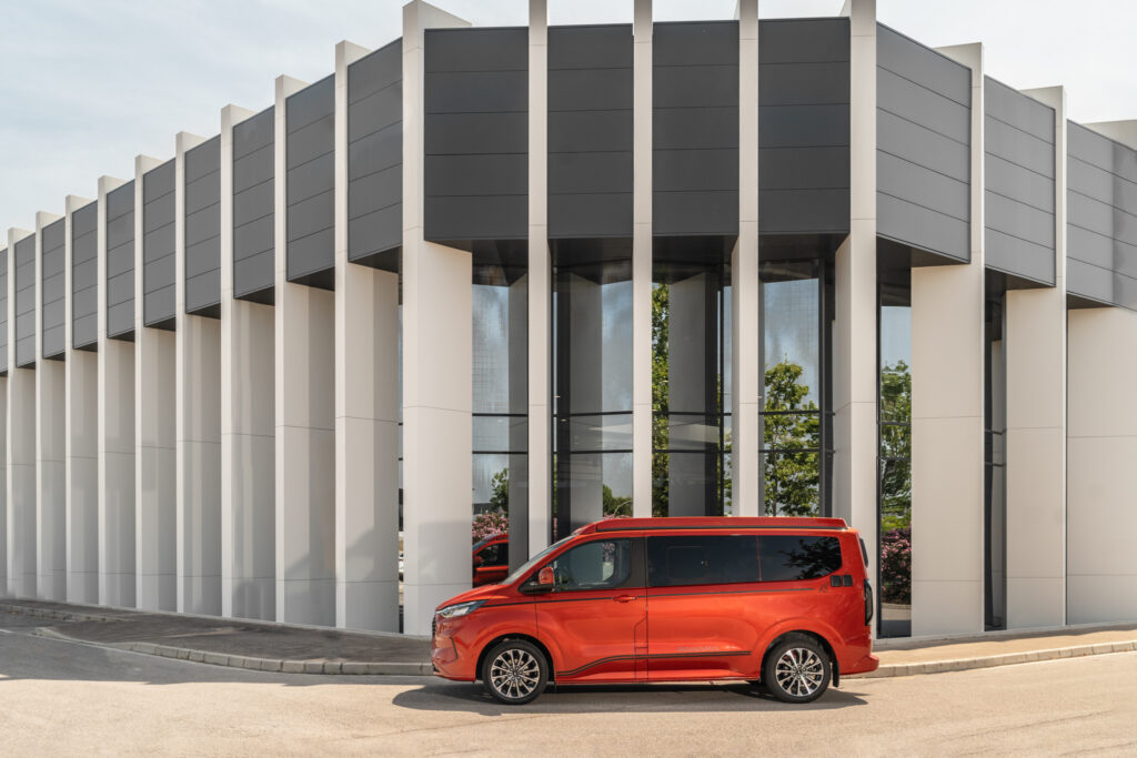 Van Panama Peak în oraș